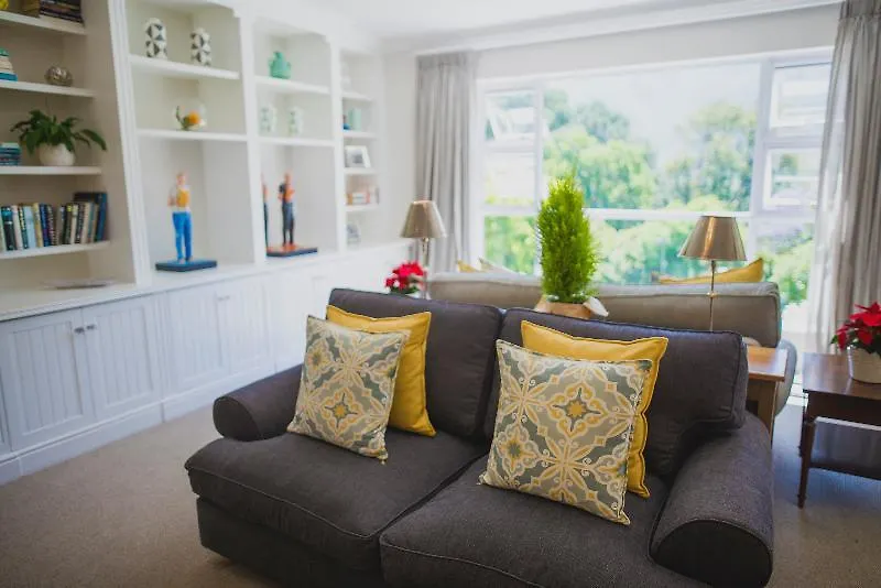 18 On Hillwood Bed & Breakfast Cape Town